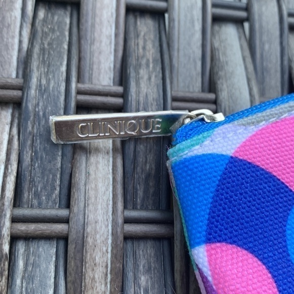 Nwot kapitza x CLINIQUE Multi Circle Print Cosmetic Bag - Picture 3 of 14